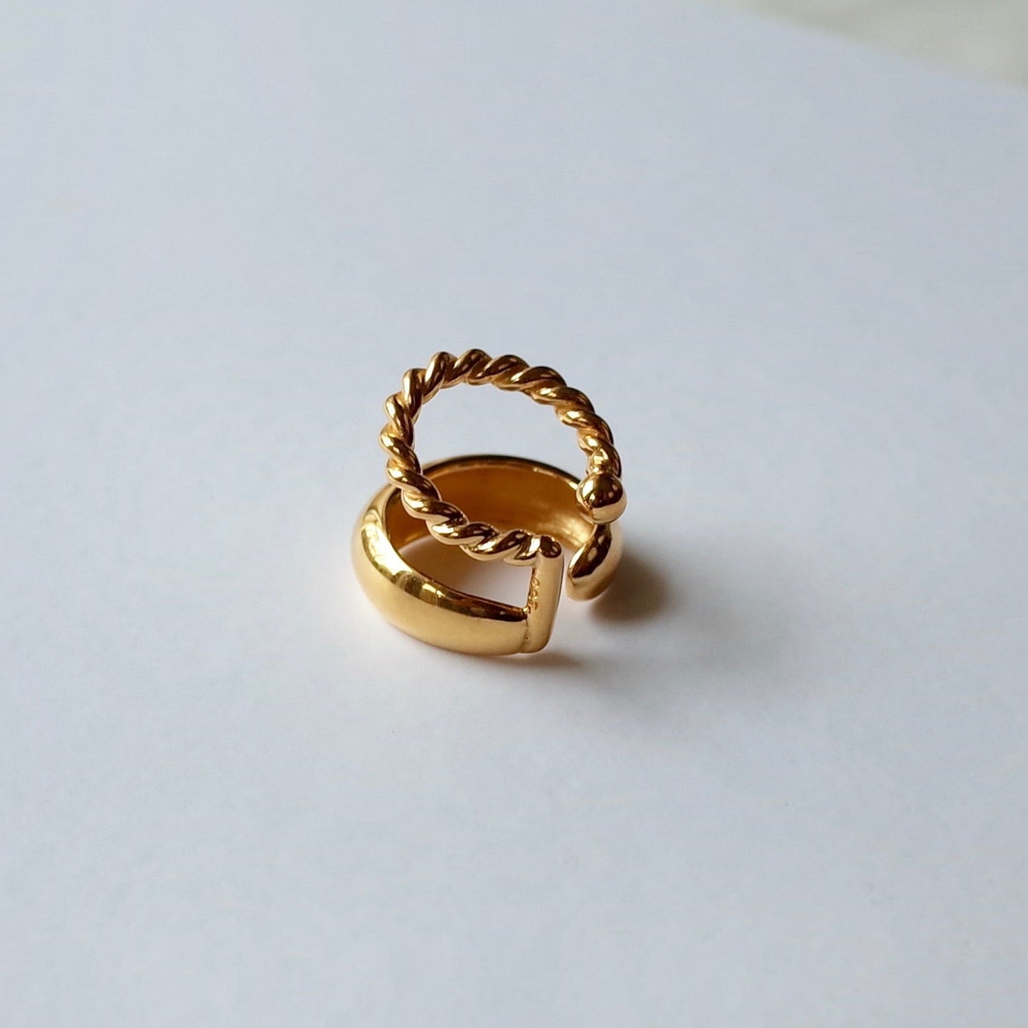 Twist&Round Ear Cuff