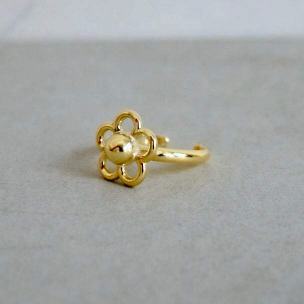 Openwork Flower Ring