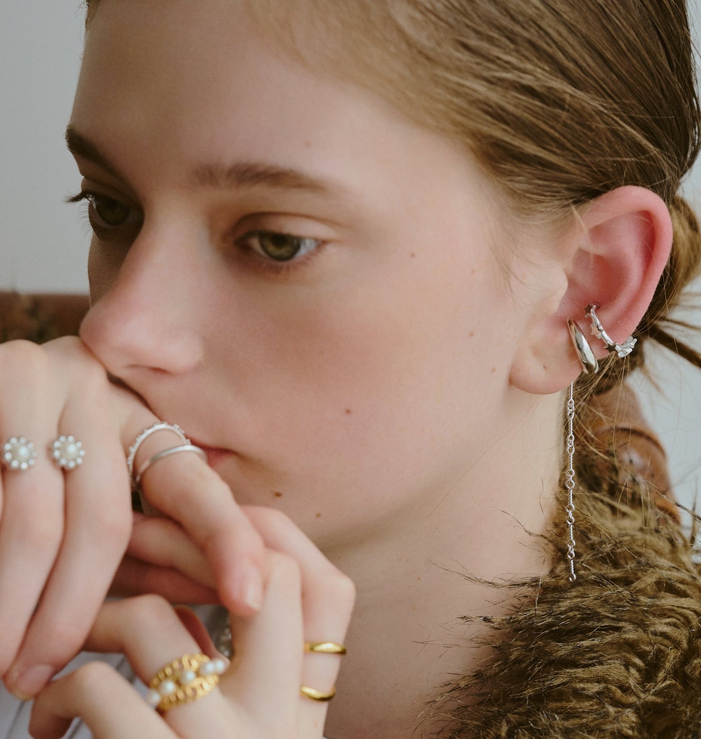 Drop HangChain Ear Cuff