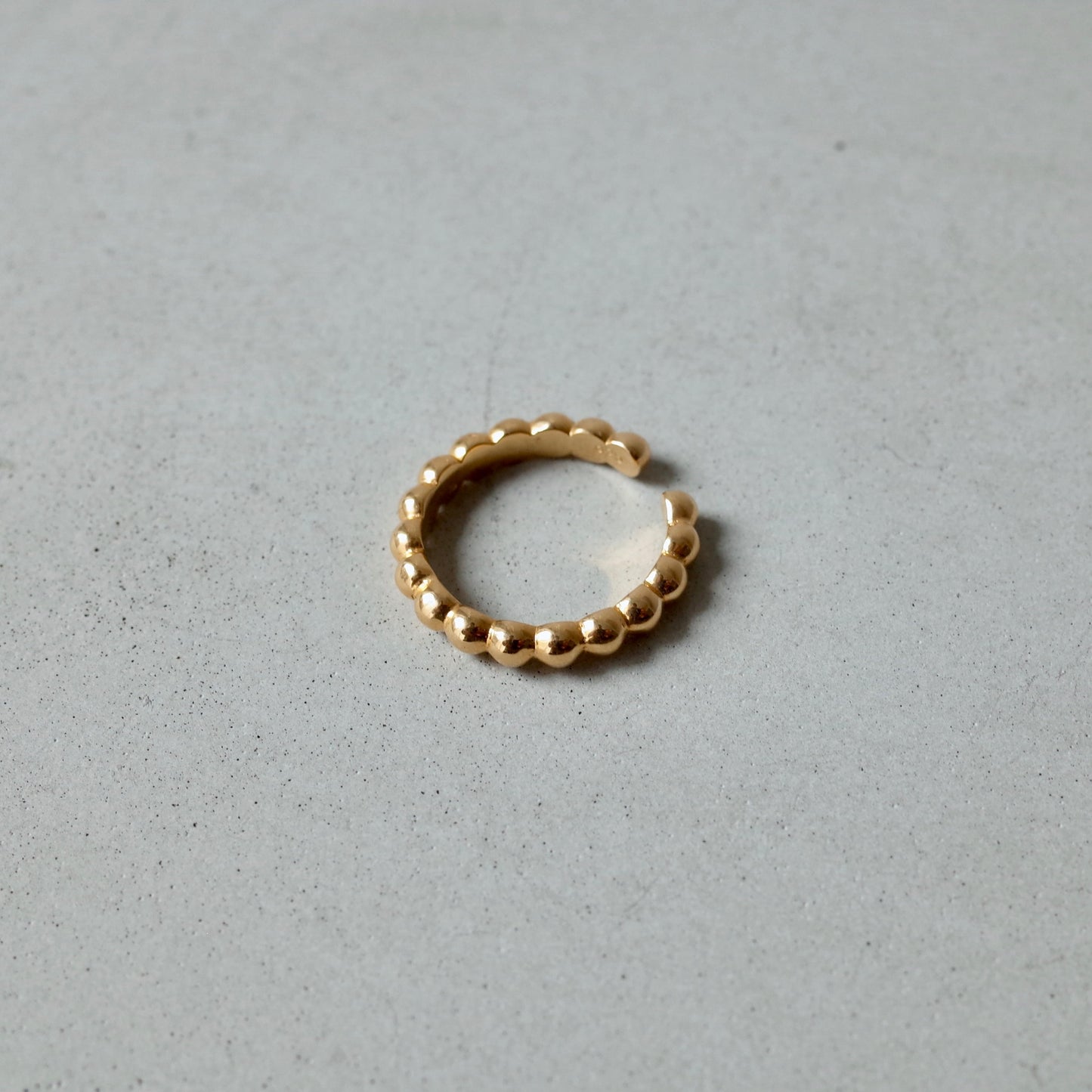 Continuous Ball Ring