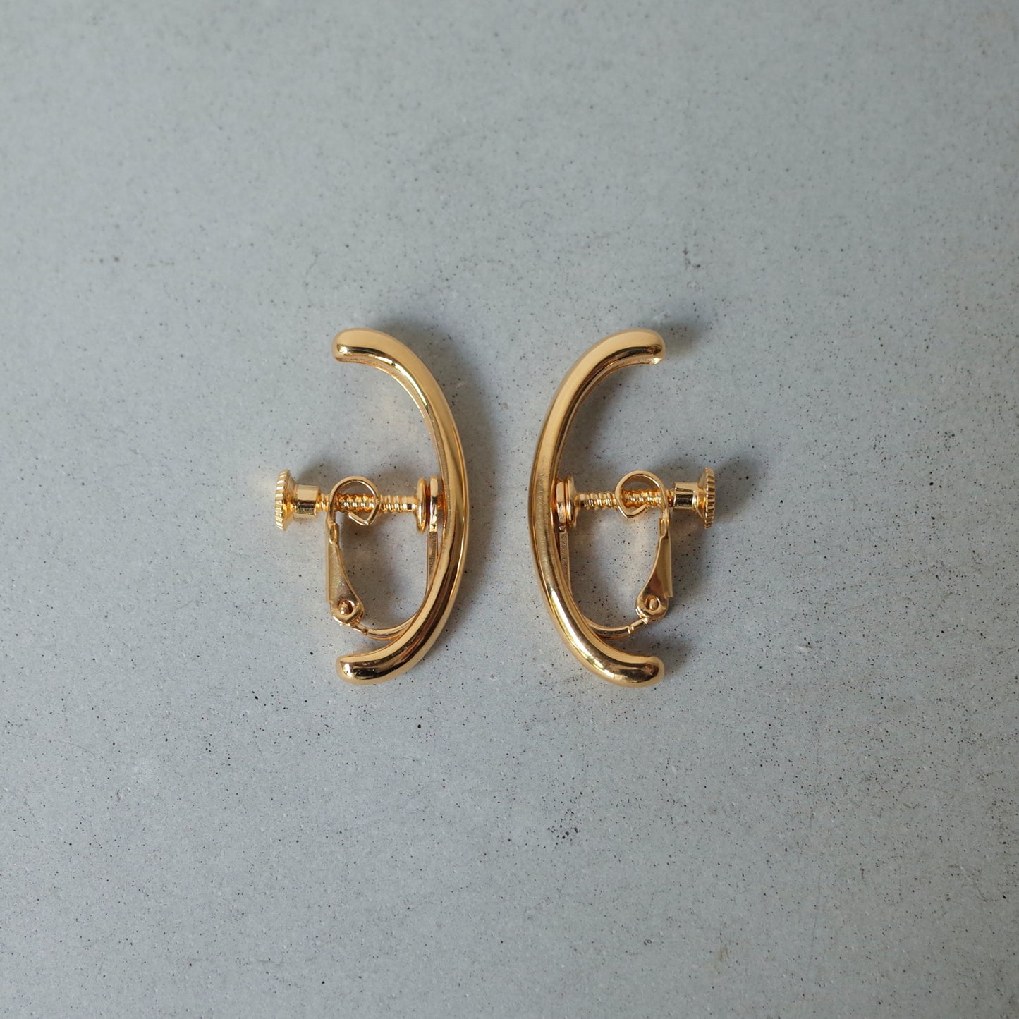 Smooth Arc Earring