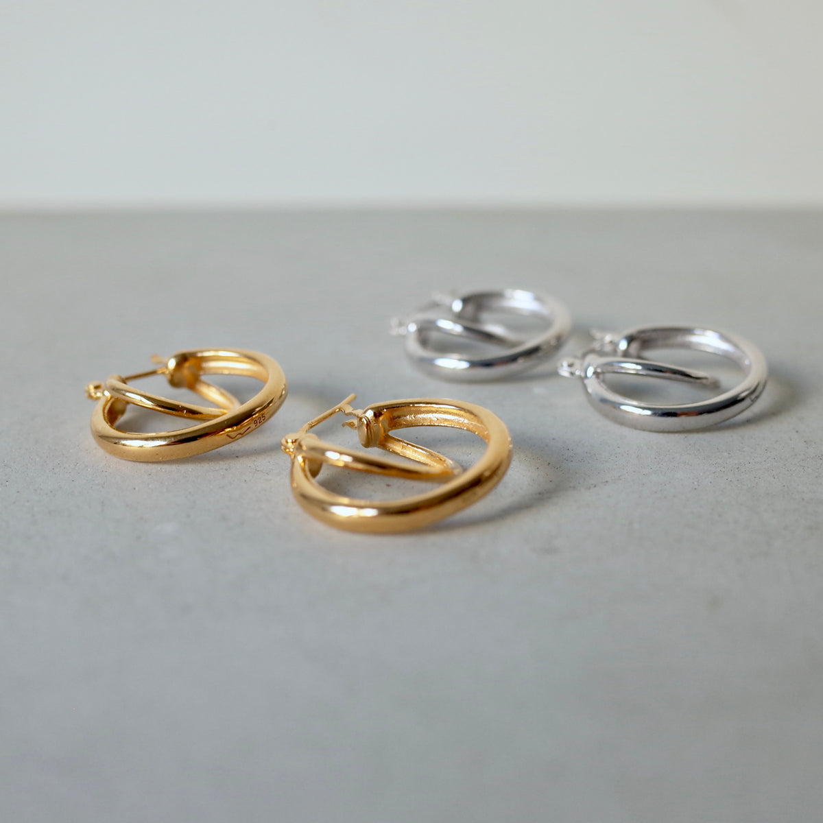 Intersect Duo Pierce ゴールドとシルバー